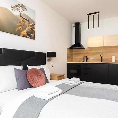 Old Town Rajska Street Apartment Krakow Ngoại thất bức ảnh