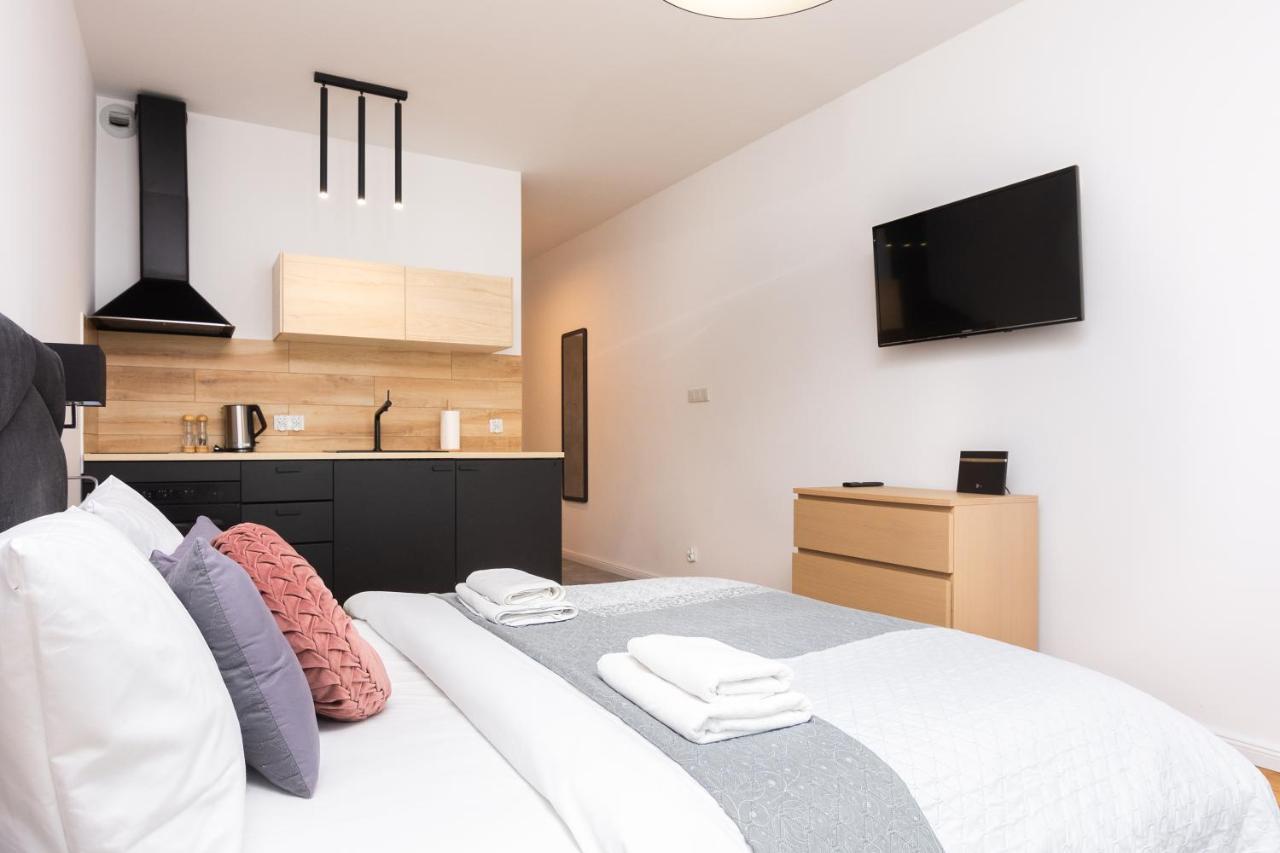 Old Town Rajska Street Apartment Krakow Ngoại thất bức ảnh